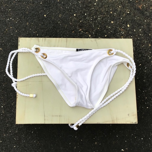 White bikini 2 tops: Butterfly jewel and button - Picture 9 of 16